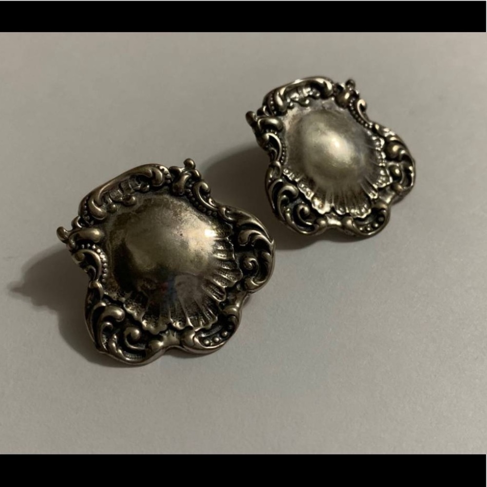 Vintage T Foree Hunsicker Swirl Design Earrings